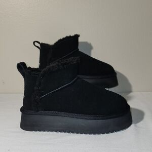 Koolaburra Black Ankle Boots & Booties